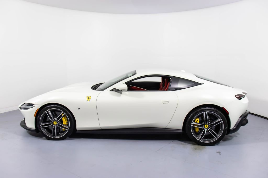 Certified 2022 Ferrari Roma image 9
