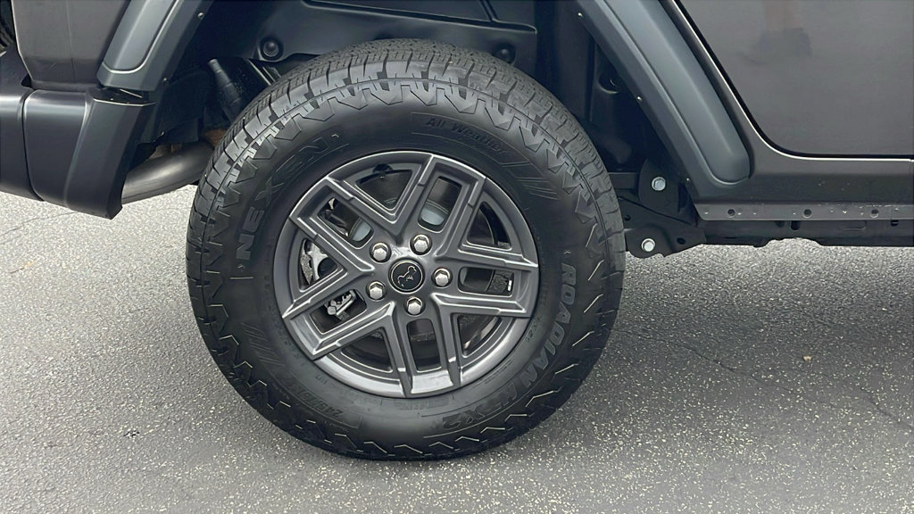 Used 2026 Jeep Wrangler Unlimited Sport AWD/4WD image 7