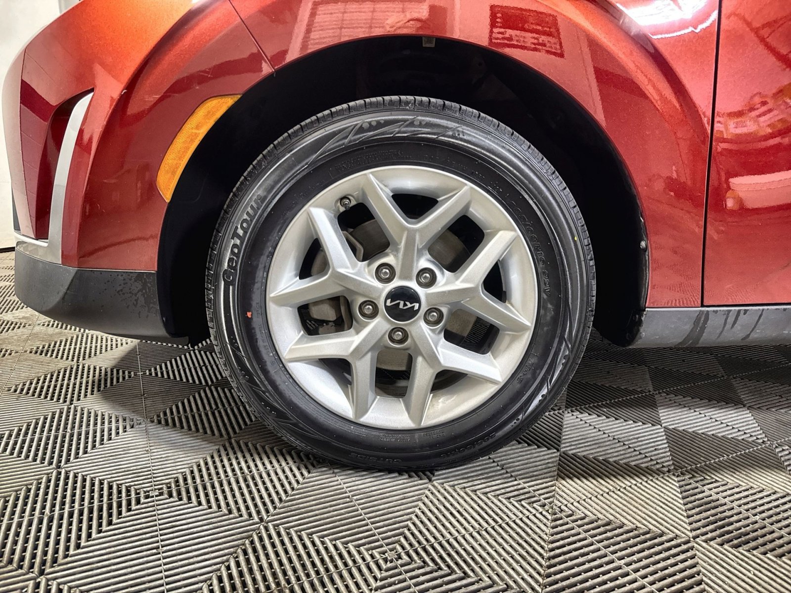 Used 2023 Kia Soul S FWD image 12