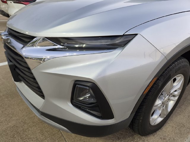 Used 2022 Chevrolet Blazer LT w/ Sound & Technology Package FWD image 8