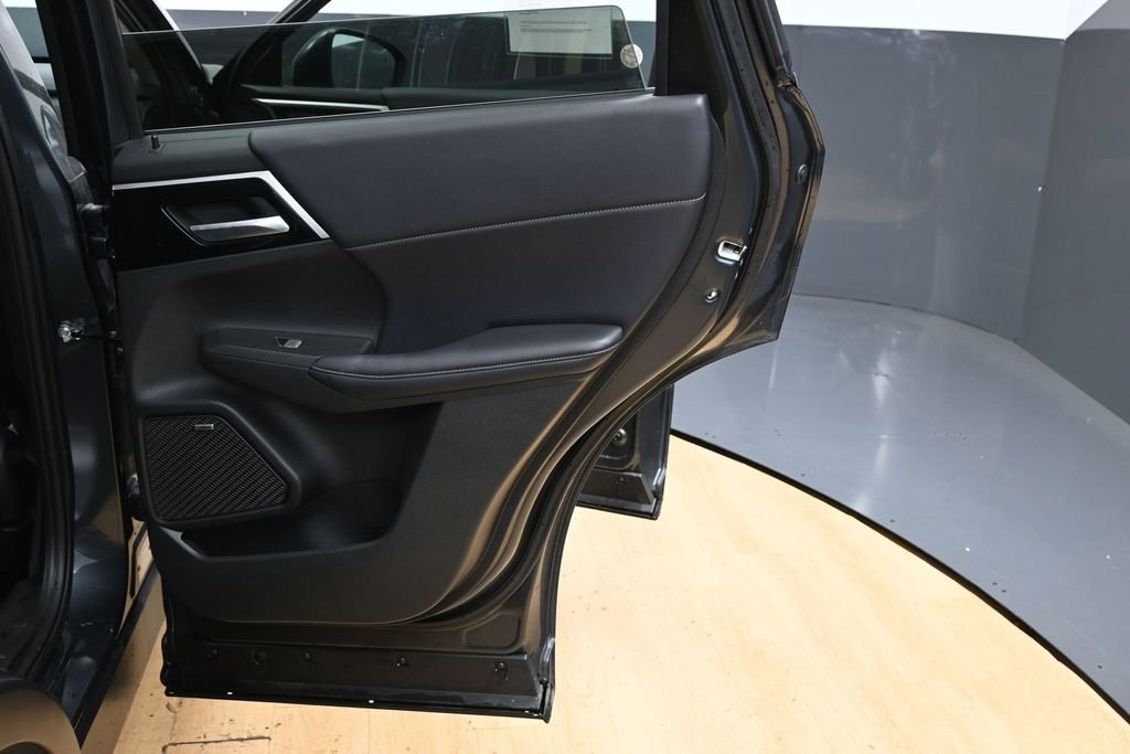 Used 2025 Mitsubishi Outlander SE AWD/4WD image 39