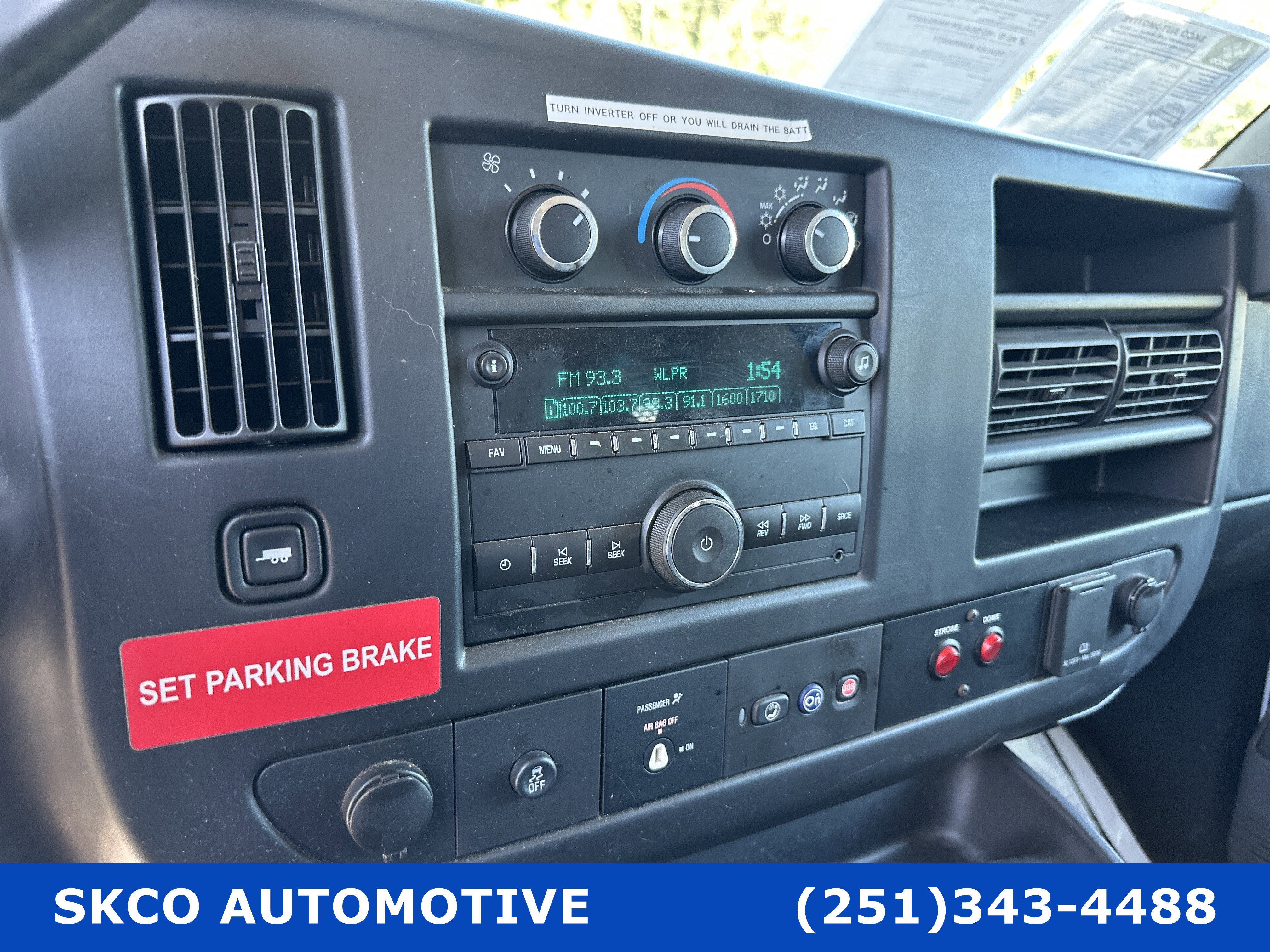 Used 2015 Chevrolet Express 2500 image 15