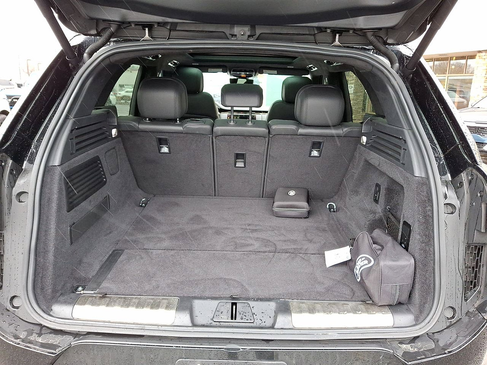 Used 2023 Land Rover Range Rover Sport First Edition image 28