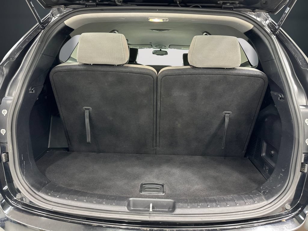 Used 2016 Hyundai Santa Fe SE AWD/4WD image 12