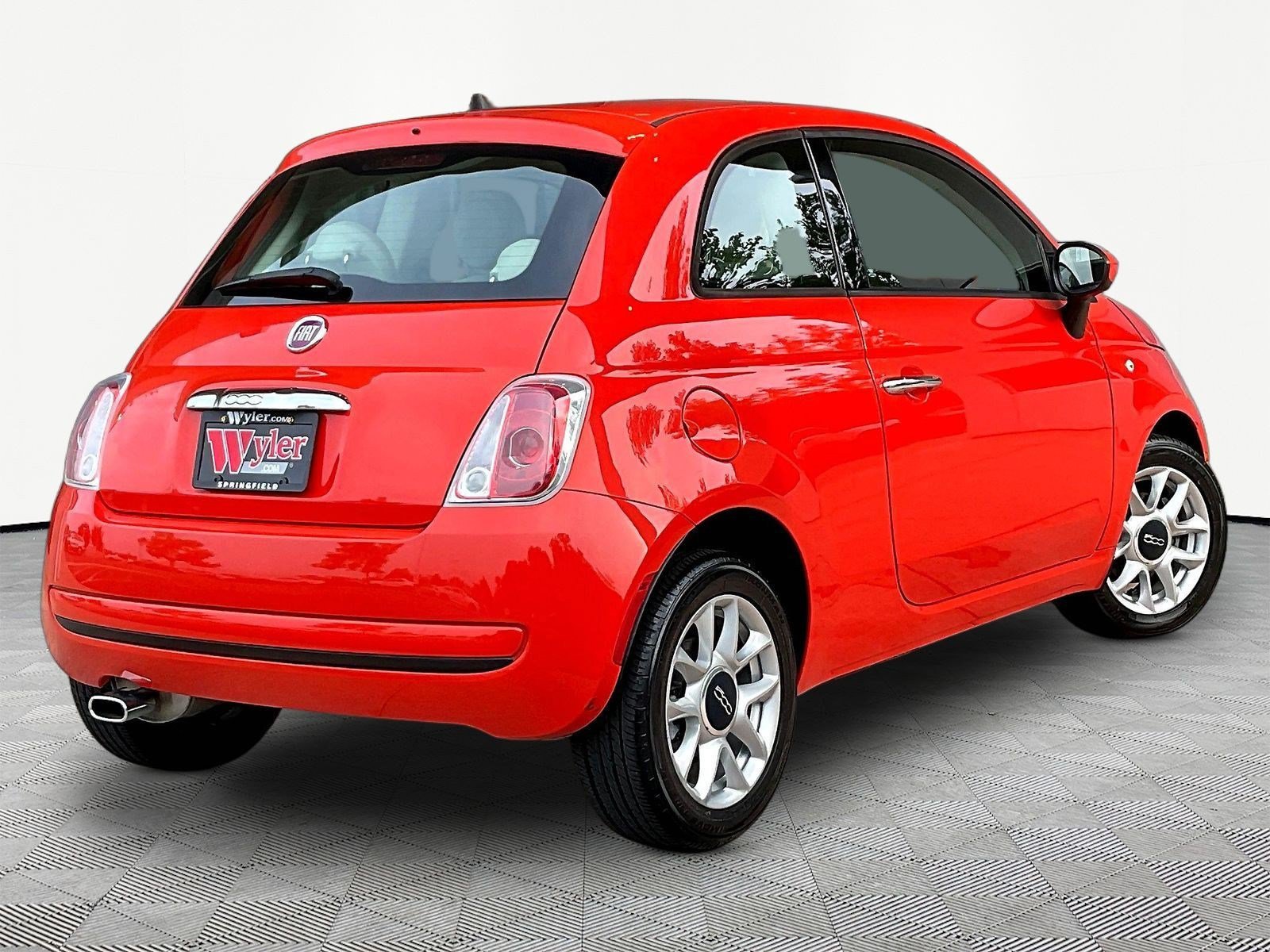 Used 2017 FIAT 500 Pop FWD image 6