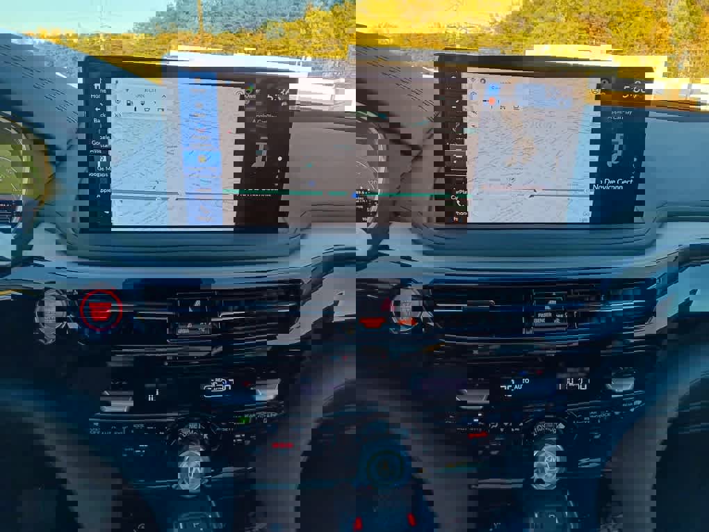 Used 2025 Acura MDX w/Technology Package image 30