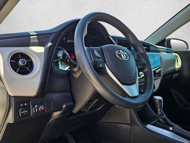 Used 2017 Toyota Corolla LE FWD image 11