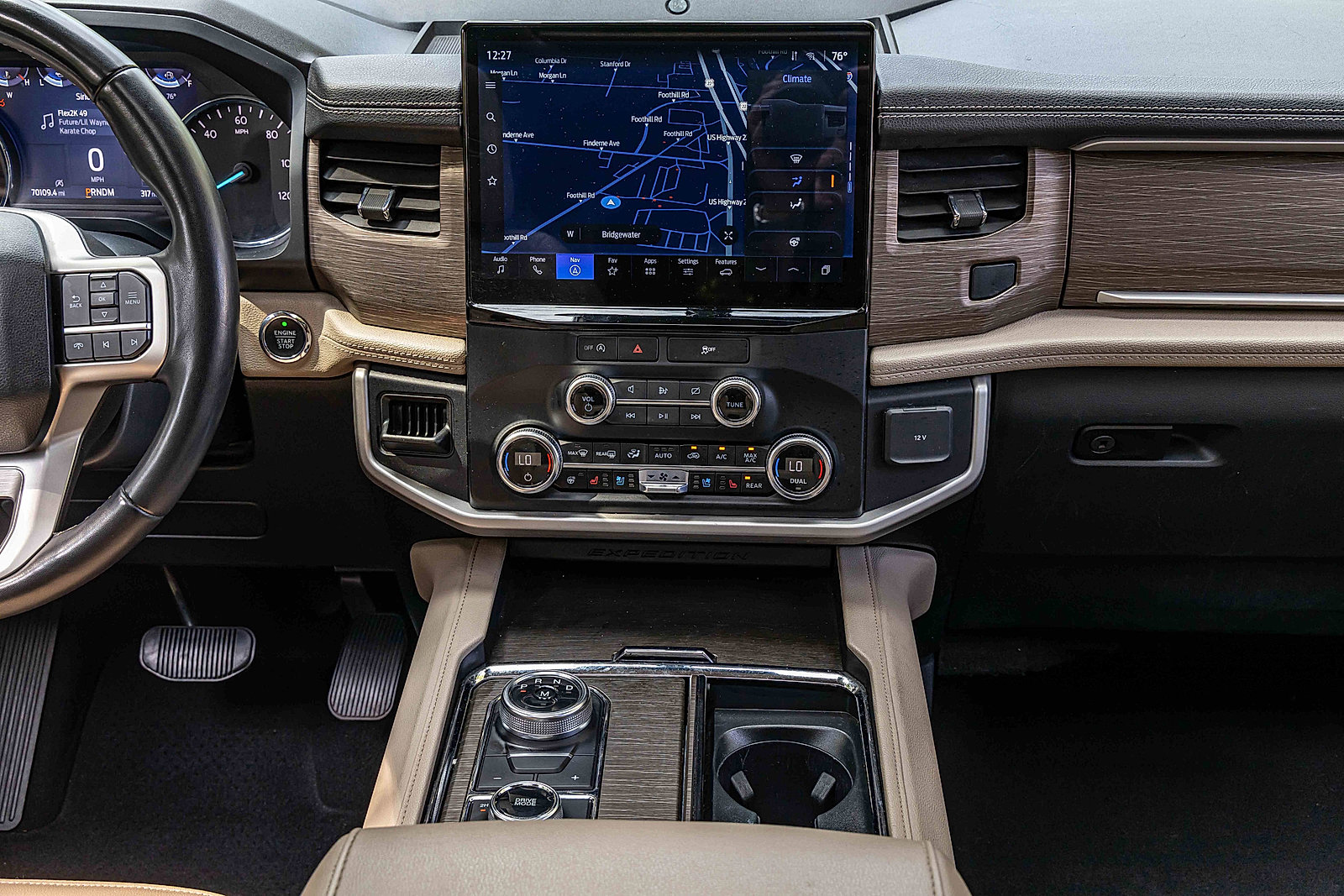 Used 2023 Ford Expedition Limited image 11