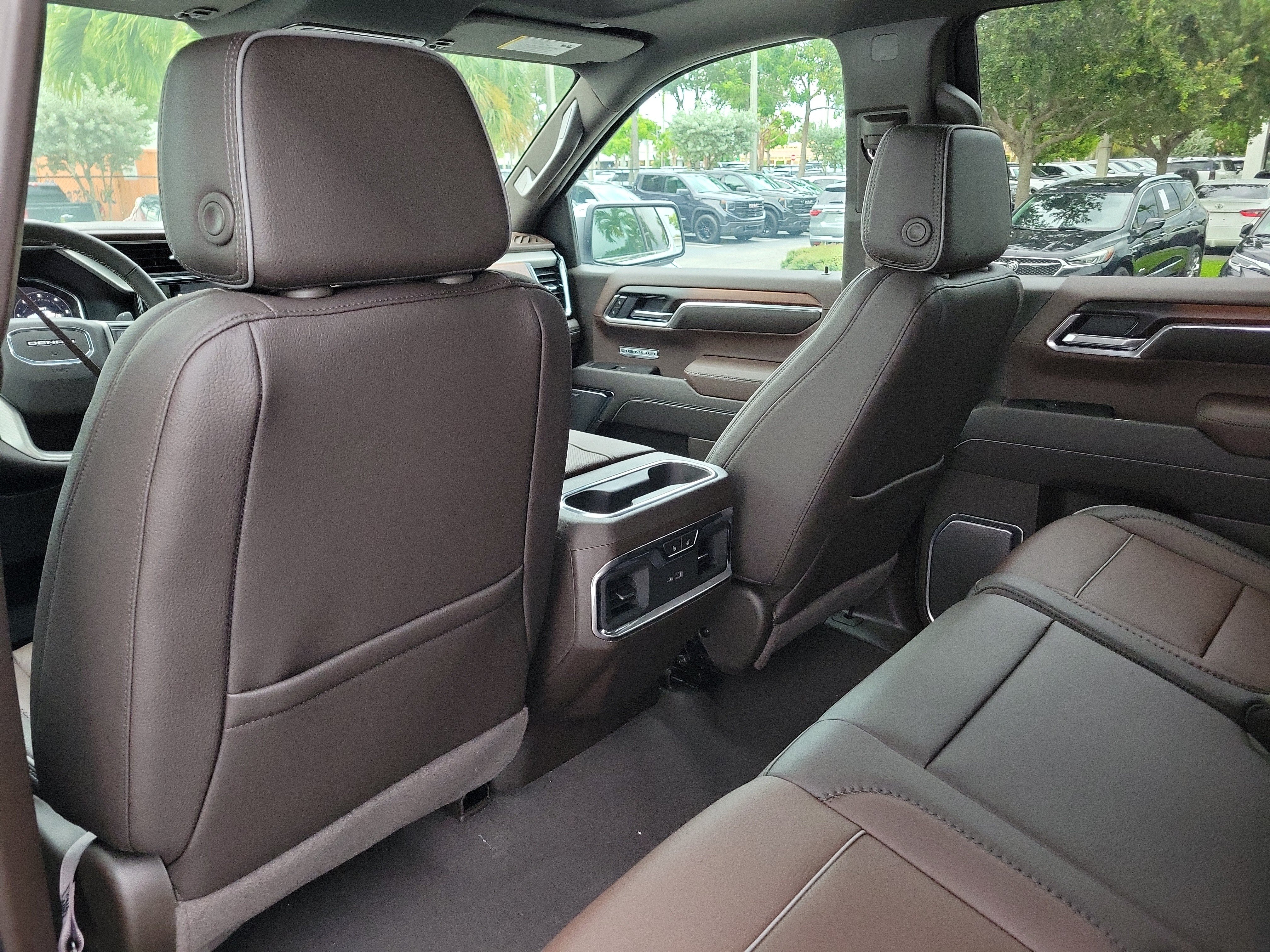 New 2026 GMC Sierra 1500 Denali w/ Denali Reserve Package AWD/4WD image 13