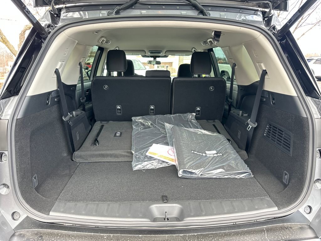 New 2026 Nissan Pathfinder SV image 35