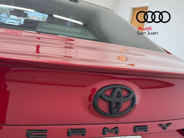 Used 2023 Toyota Camry SE FWD image 11
