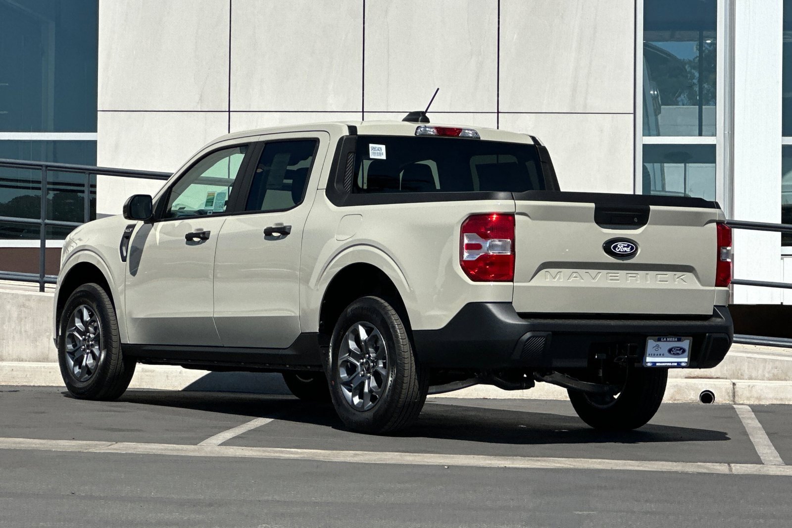 New 2025 Ford Maverick XLT w/ XLT Luxury Package image 5