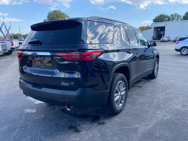 Used 2023 Chevrolet Traverse LT AWD/4WD image 5