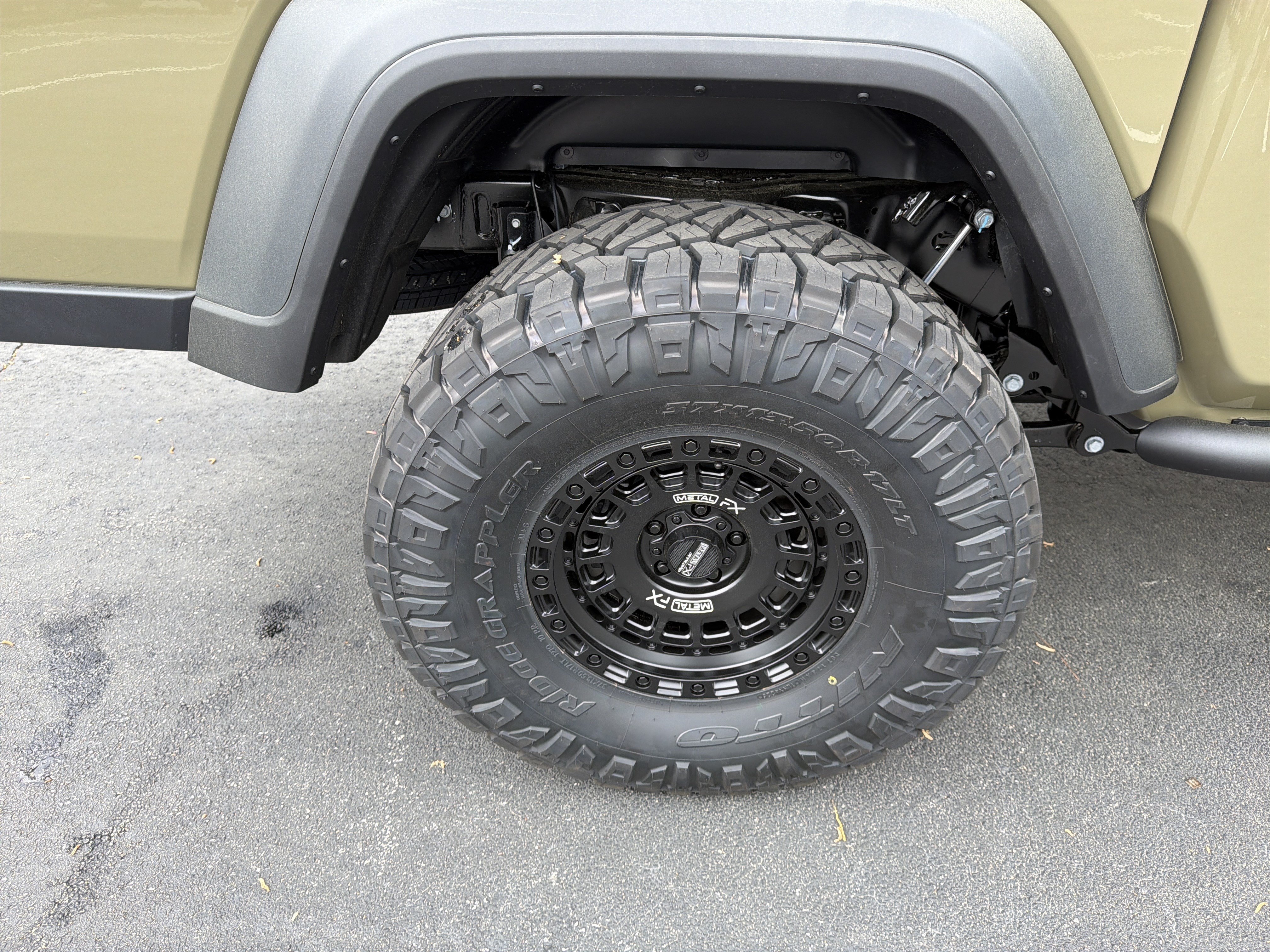New 2026 Jeep Gladiator Sport AWD/4WD image 22