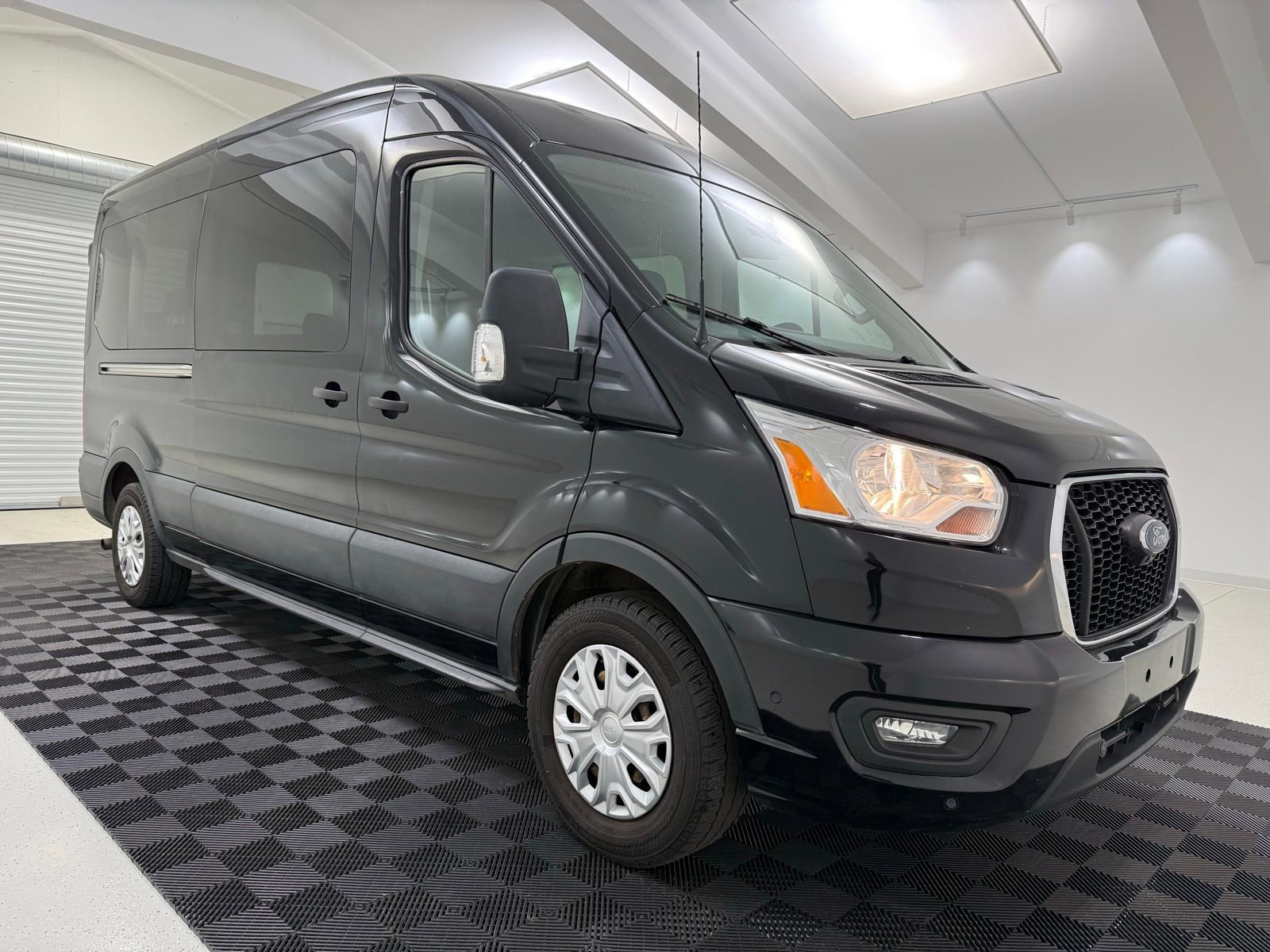 Used 2021 Ford Transit 350 XLT image 1