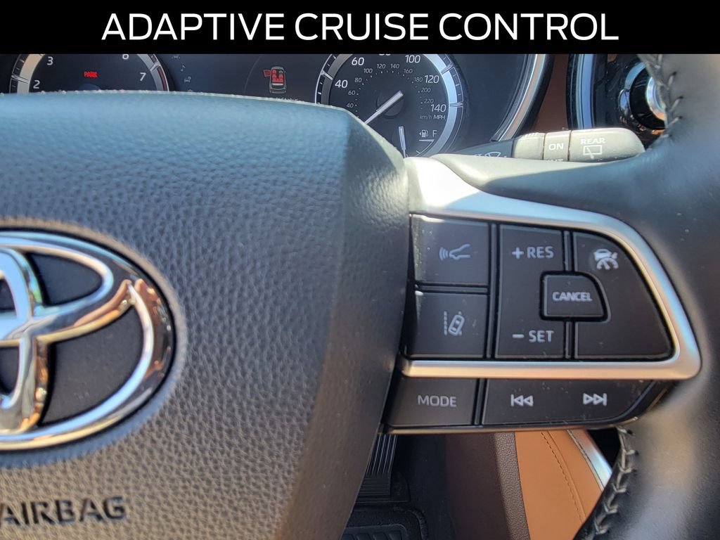 Used 2022 Toyota Highlander Platinum AWD/4WD image 25