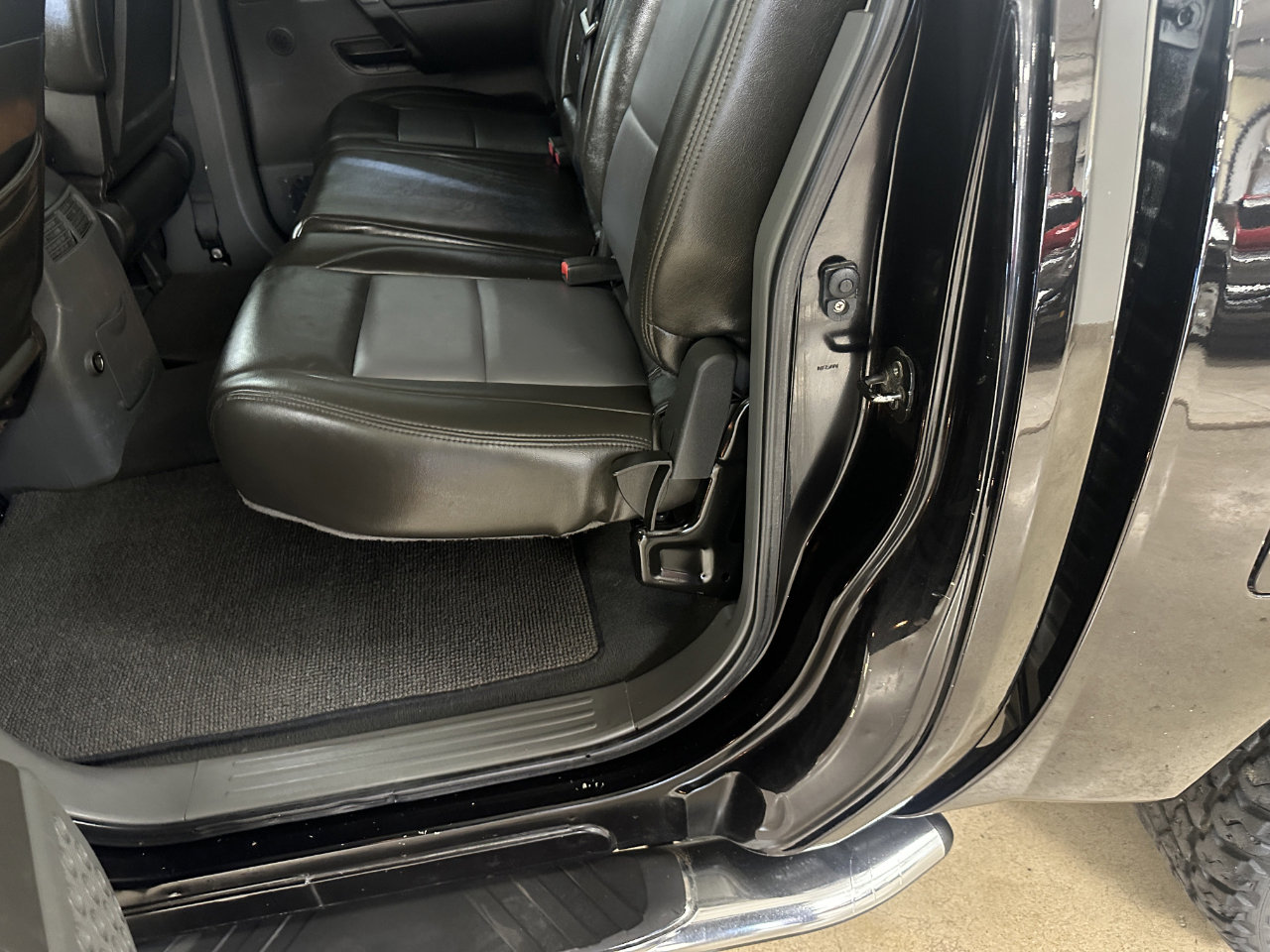 Used 2007 Nissan Titan SE image 46