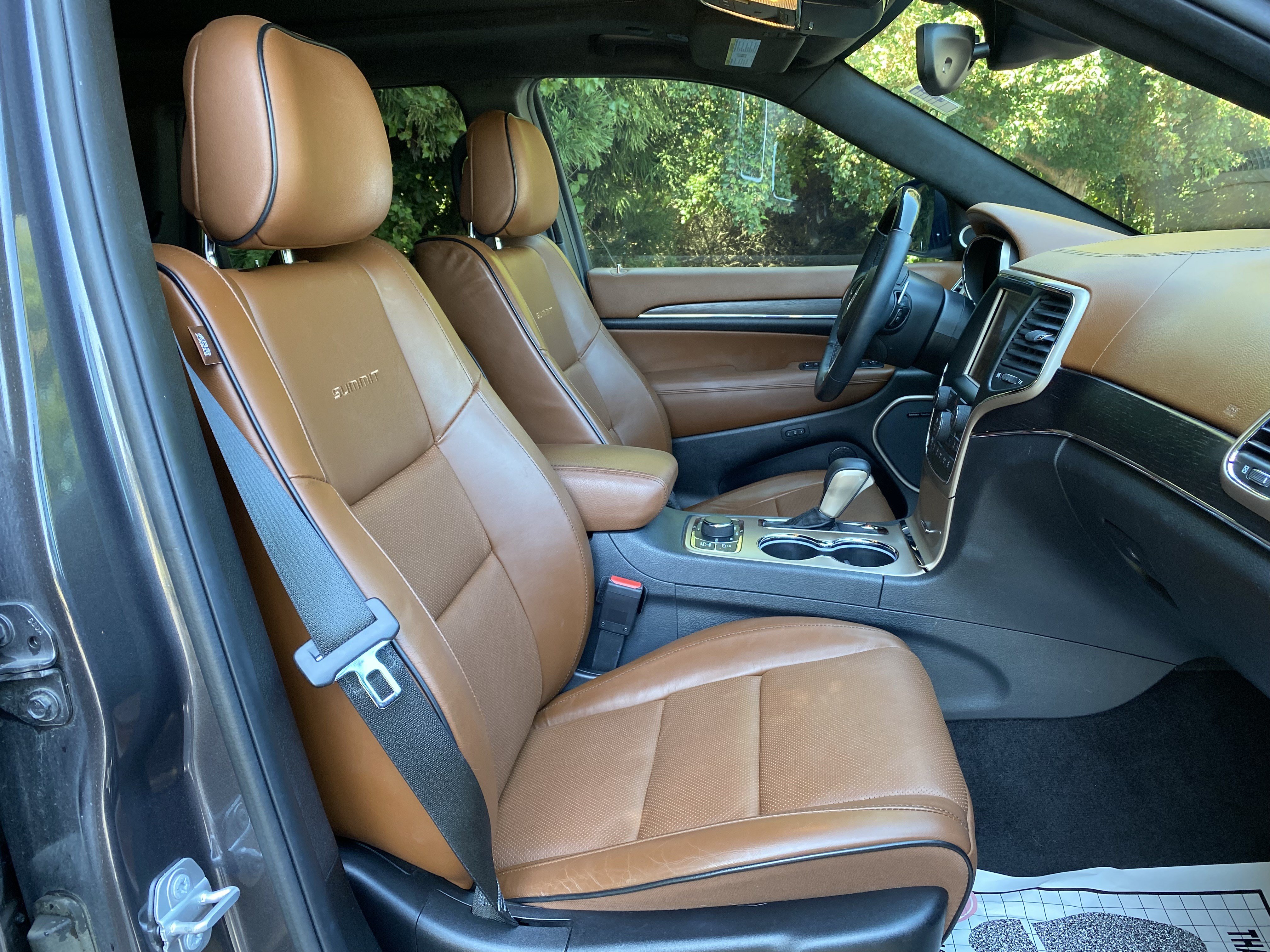 Used 2017 Jeep Grand Cherokee Summit AWD/4WD image 34