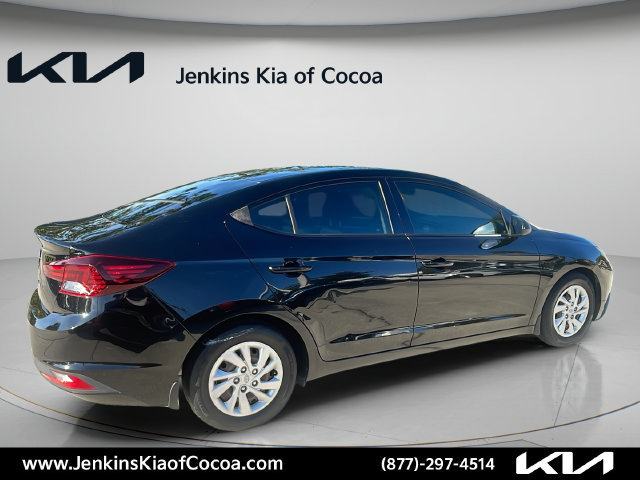 Used 2020 Hyundai Elantra SE w/ Cargo Package (C1) FWD image 4