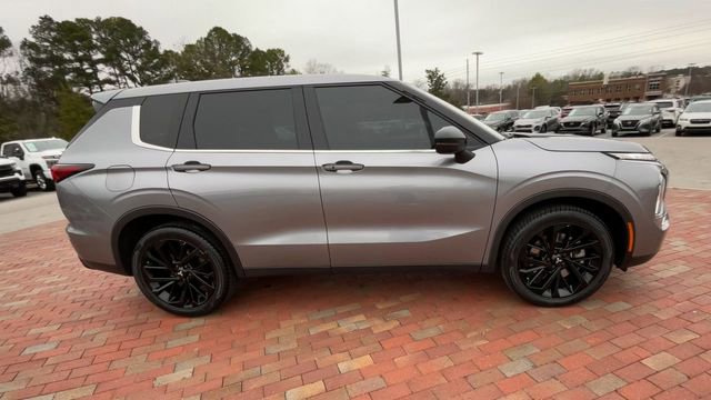 Used 2022 Mitsubishi Outlander SE video 2