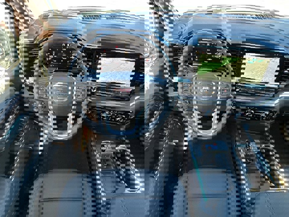 Used 2026 GMC Sierra 1500 SLT w/ SLT Premium Plus Package image 23