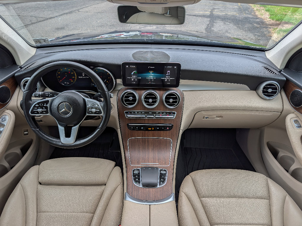 Used 2022 Mercedes-Benz GLC 300 4MATIC w/ Premium Package Lite image 25