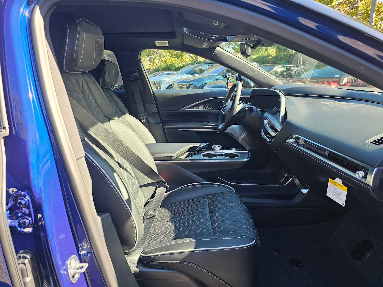 New 2026 Cadillac Lyriq V AWD/4WD image 10