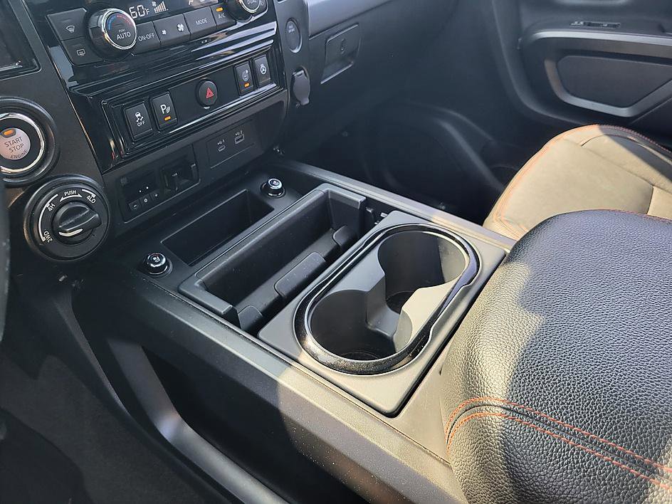 Used 2022 Nissan Titan PRO-4X w/ Pro-4x Convenience Package image 15