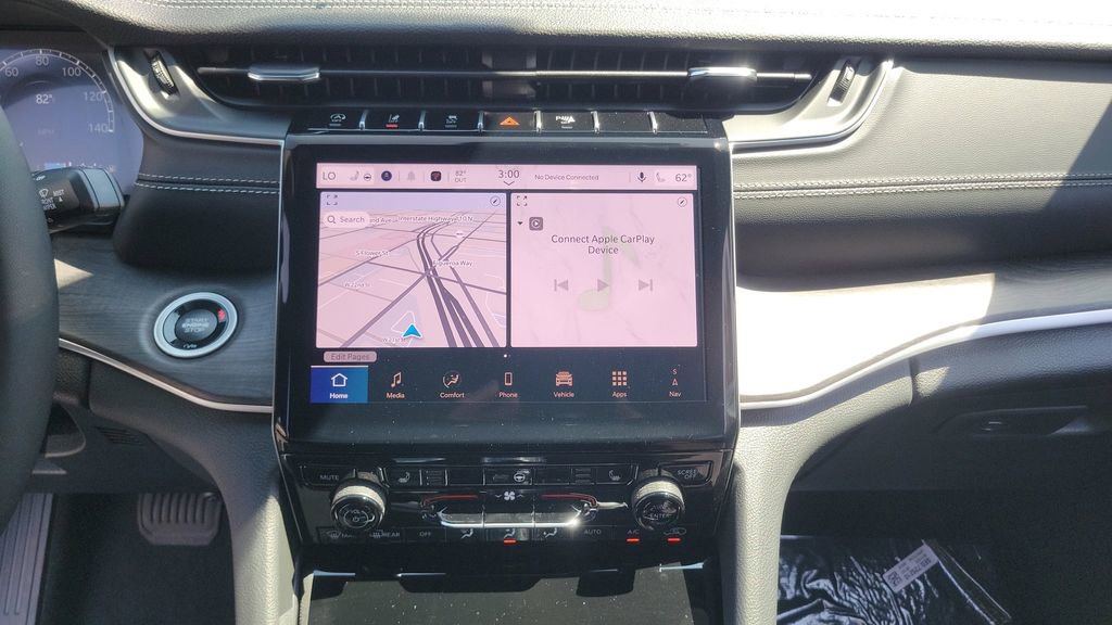 New 2025 Jeep Grand Cherokee L Limited w/ Black Appearance Package image 29