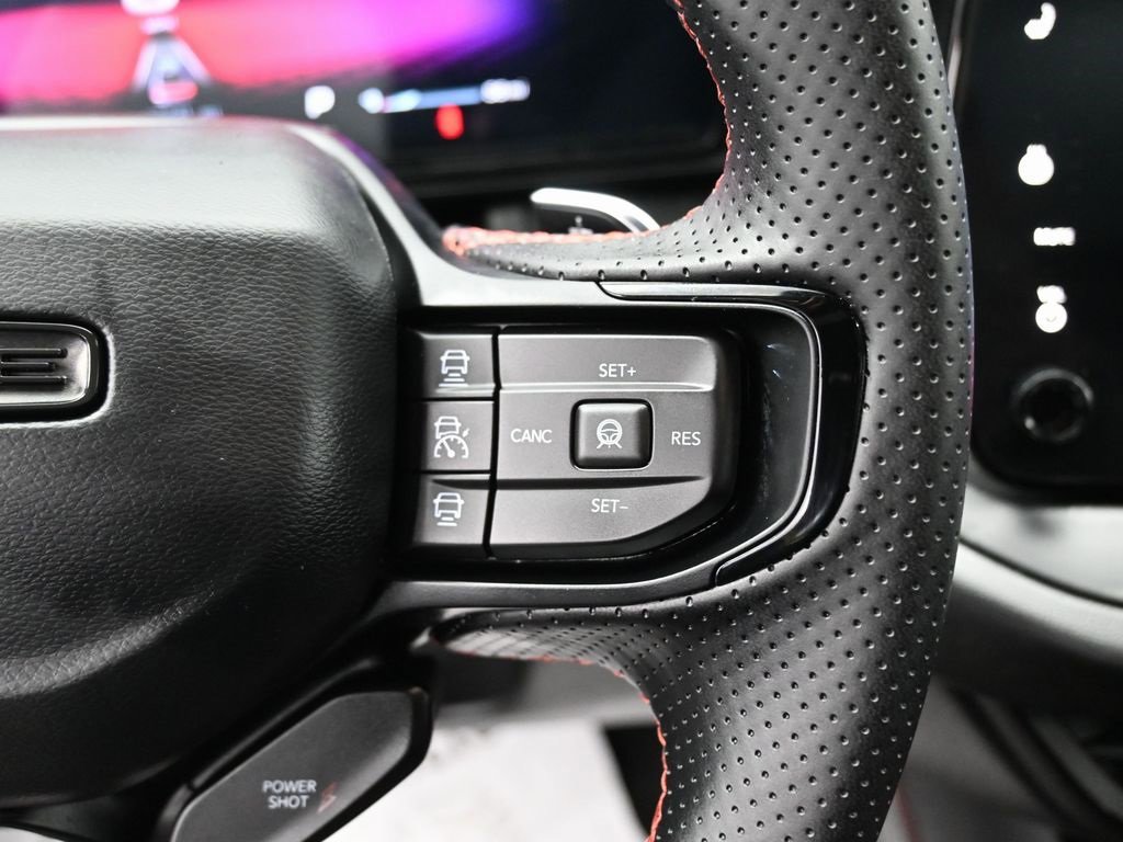 Used 2025 Dodge Charger R/T w/ Sun & Sound Package image 19