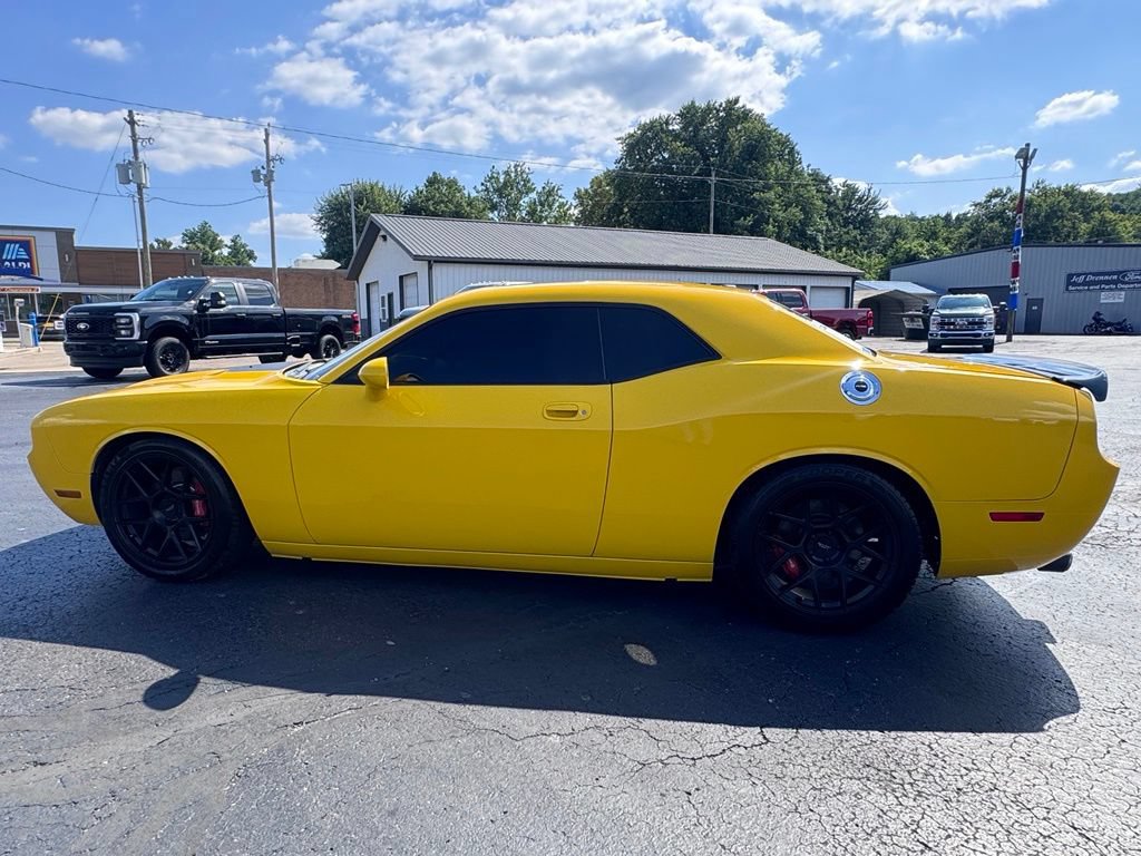 Used 2010 Dodge Challenger SRT8 w/ SRT Option Group II RWD image 8