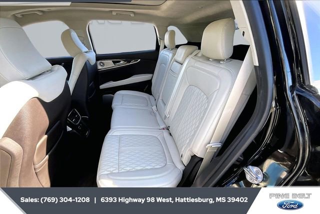 Used 2022 Lincoln Nautilus Black Label w/ Class II Trailer Tow Package image 19