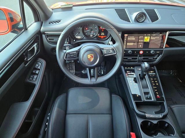 Used 2025 Porsche Macan image 14