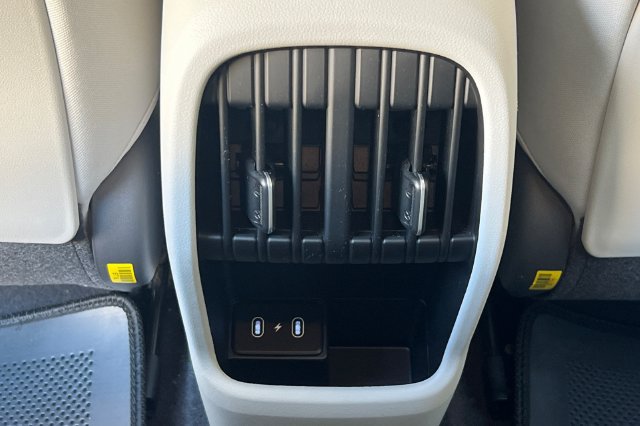 Certified 2024 Hyundai Kona SEL FWD image 16