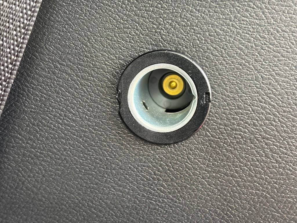 Certified 2025 Chrysler Pacifica Limited FWD image 12
