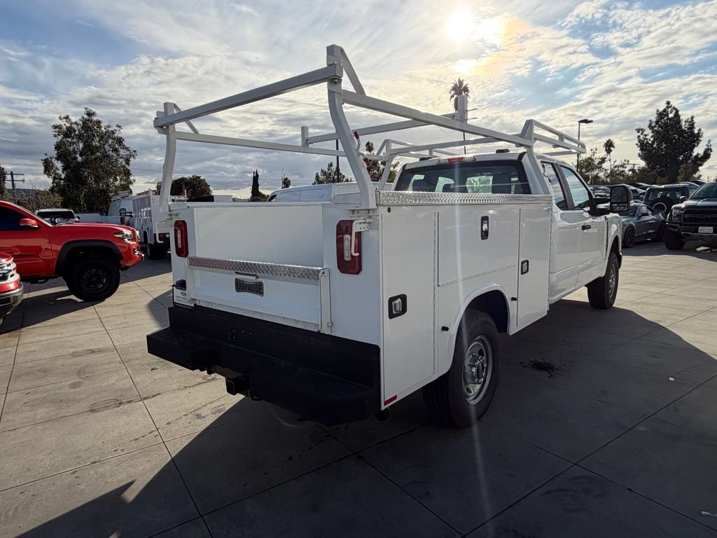New 2023 Ford F250 XL w/ XL Chrome Package AWD/4WD image 5