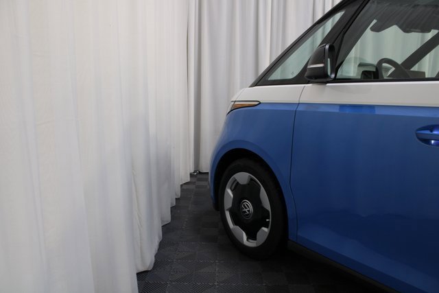New 2025 Volkswagen ID. Buzz Pro S Plus image 23