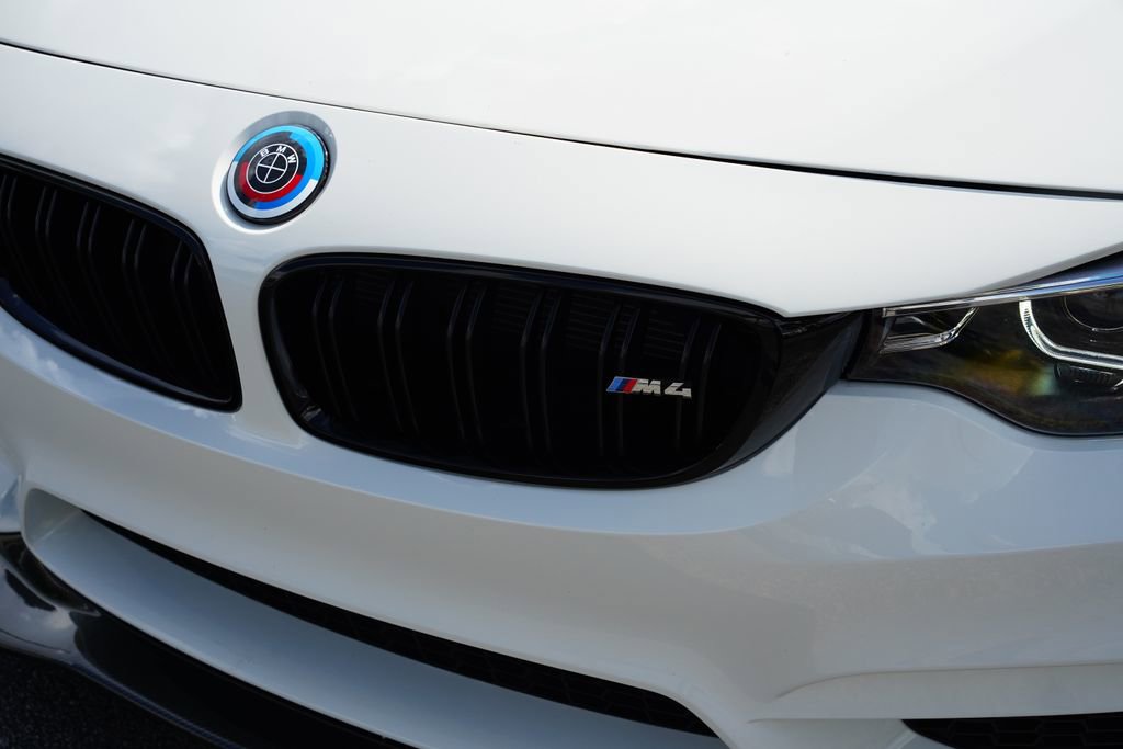Used 2018 BMW M4 Coupe RWD image 13