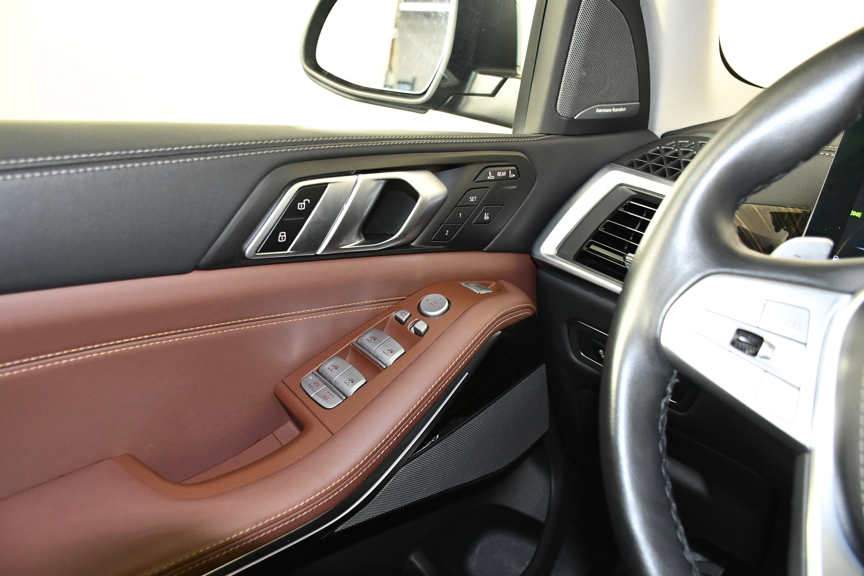 Used 2025 BMW X7 xDrive40i image 32