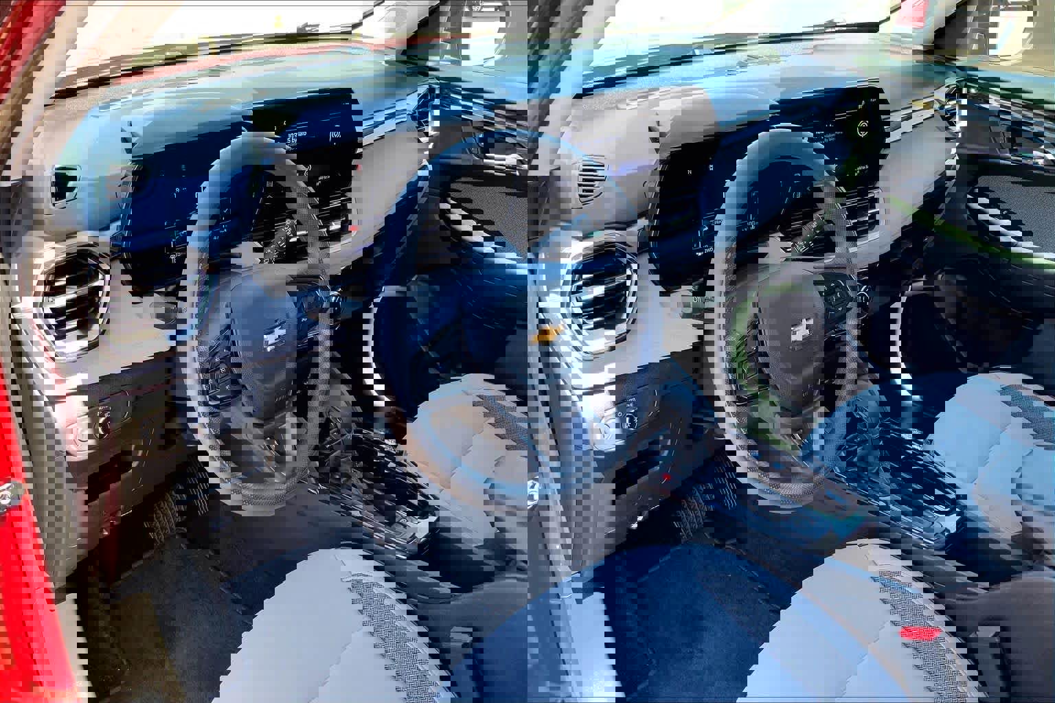 Used 2025 Chevrolet TrailBlazer LT image 18