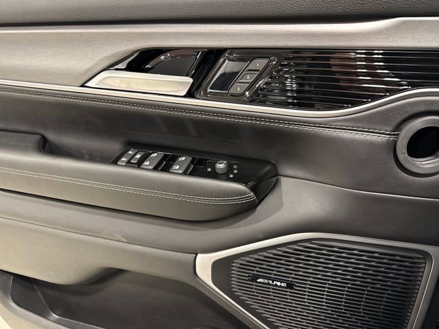 New 2026 Jeep Grand Wagoneer 4WD w/ Premium Group I image 32