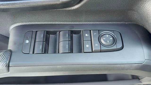 Certified 2024 Toyota Tacoma SR image 13