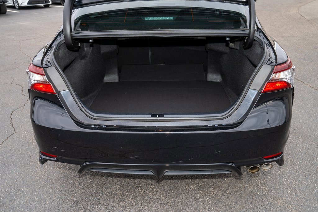 Used 2021 Toyota Camry SE image 5