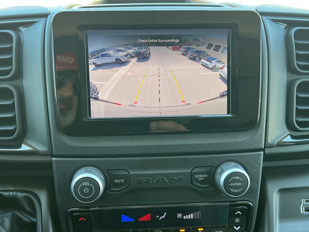 New 2026 RAM ProMaster 2500 w/ Crew Van Package FWD image 26
