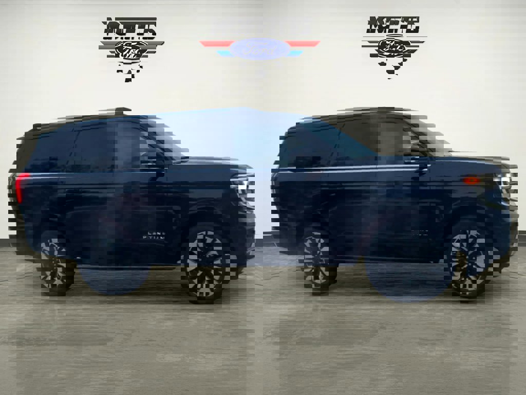 New 2025 Ford Expedition Max Platinum w/ Driver's Package image 6
