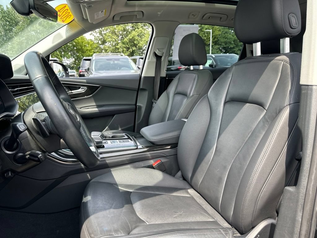Used 2024 Audi Q7 3.0T Premium Plus AWD/4WD image 44