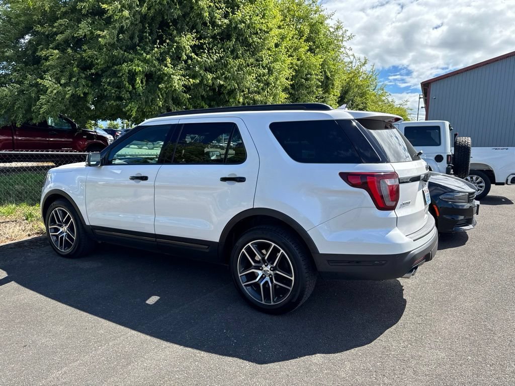 Used 2019 Ford Explorer Sport w/ Ford Safe & Smart Package AWD/4WD image 3