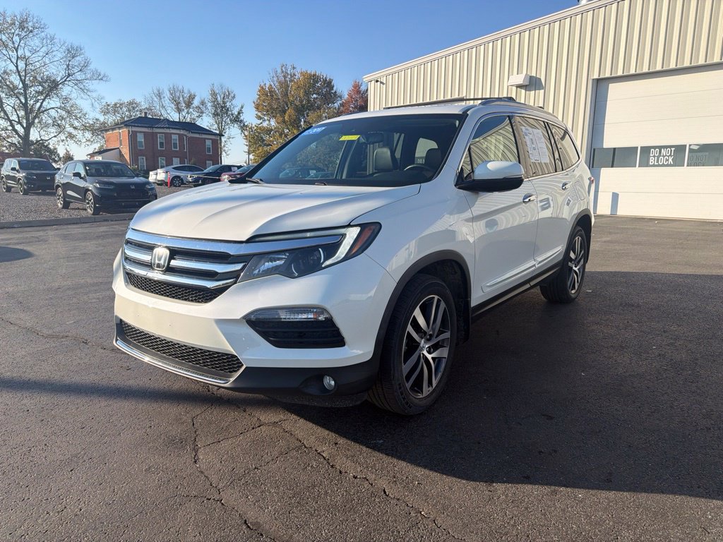 Used 2017 Honda Pilot Touring image 3