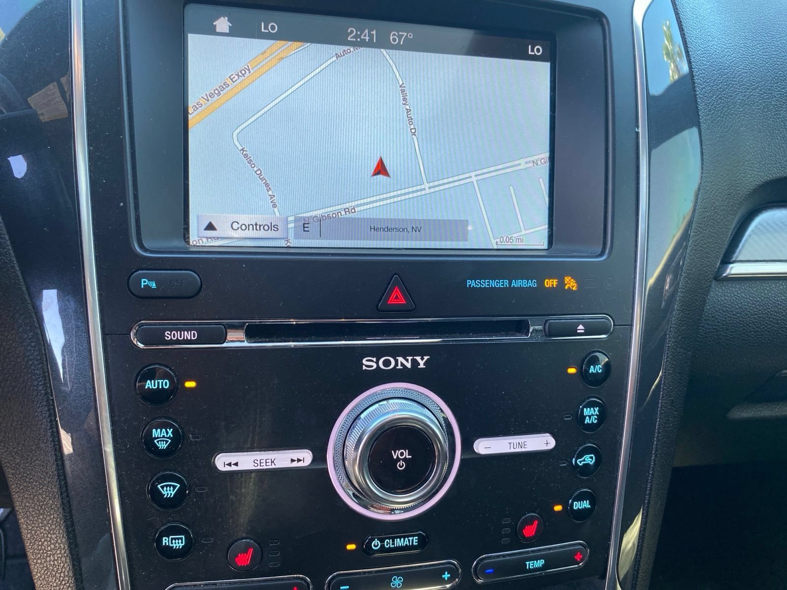 Used 2018 Ford Explorer Sport AWD/4WD image 16
