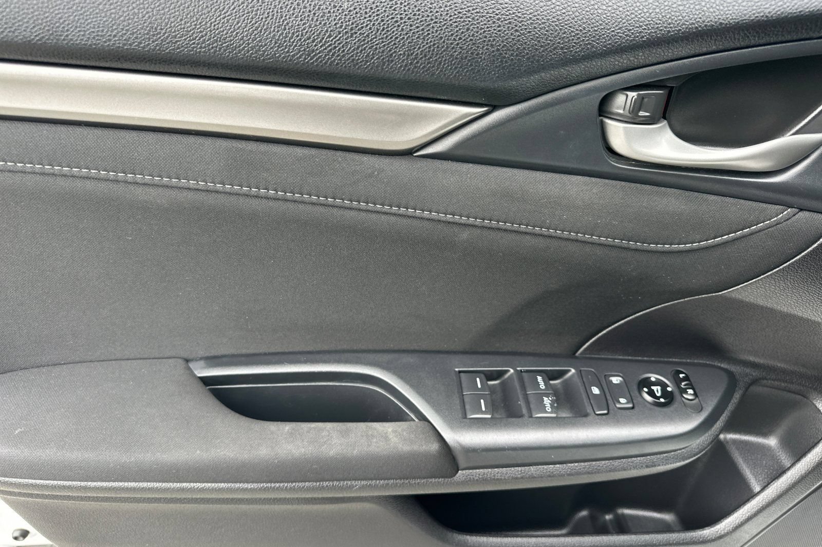 Used 2021 Honda Civic EX image 11